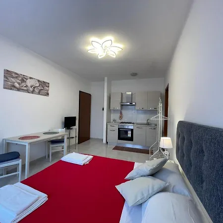 Alessa23 Apartment *